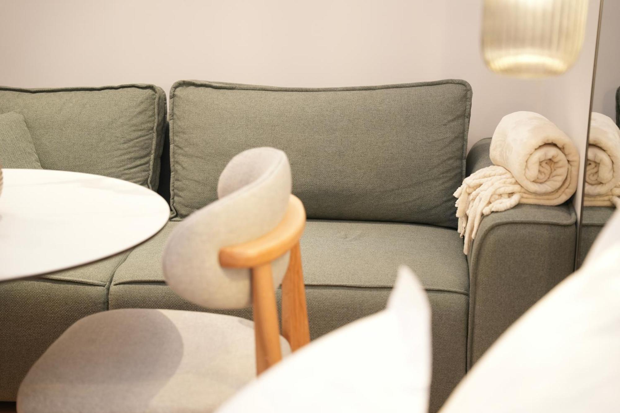 Nea Deluxe Apart-Hotel Тирана Экстерьер фото