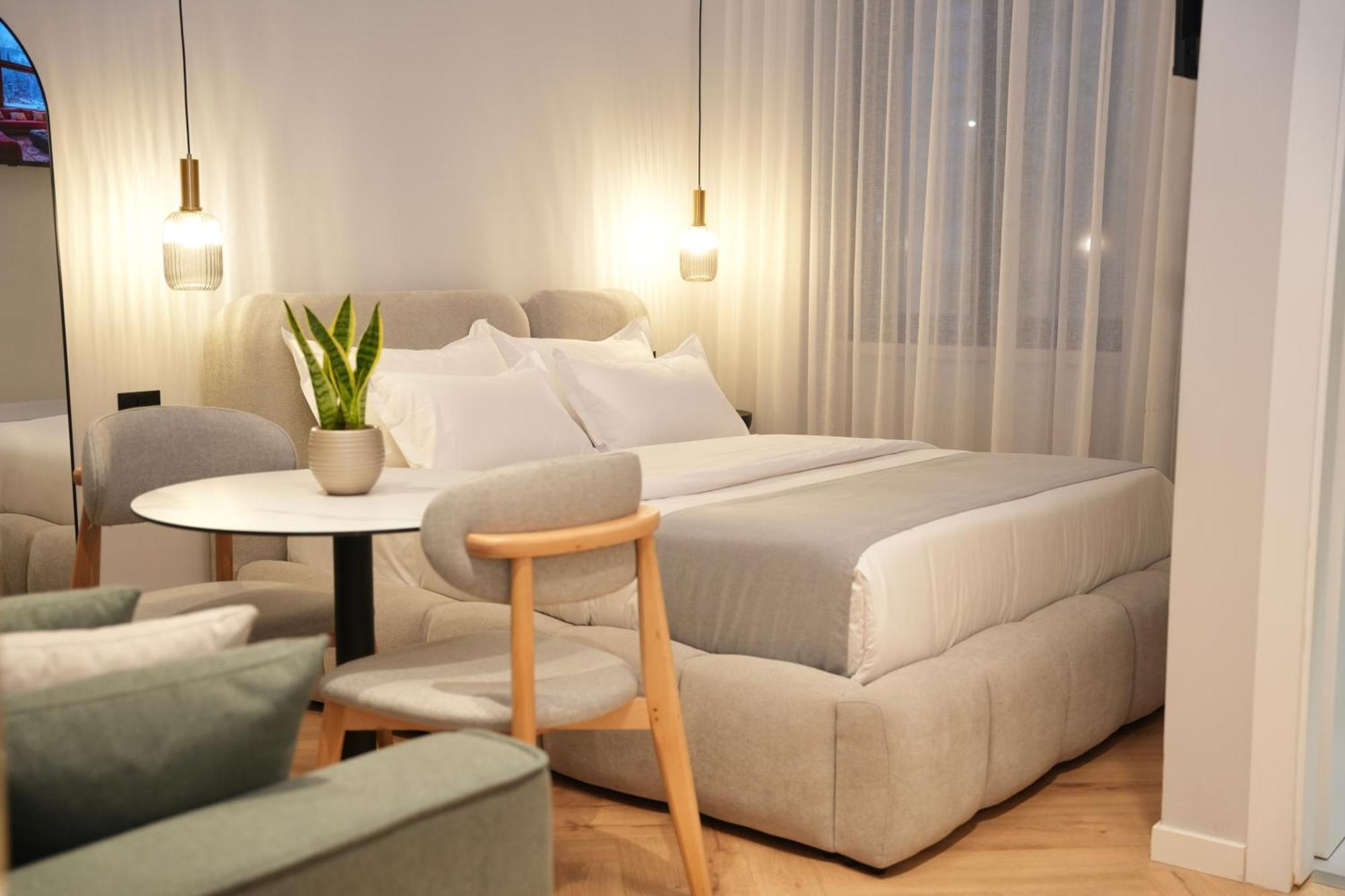Nea Deluxe Apart-Hotel Тирана Экстерьер фото